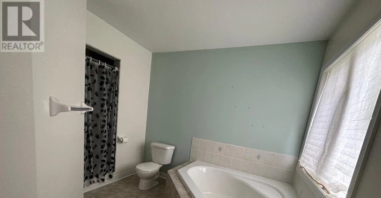 284 Duncan Lane, Milton, ON, L9T 7A8 - 6