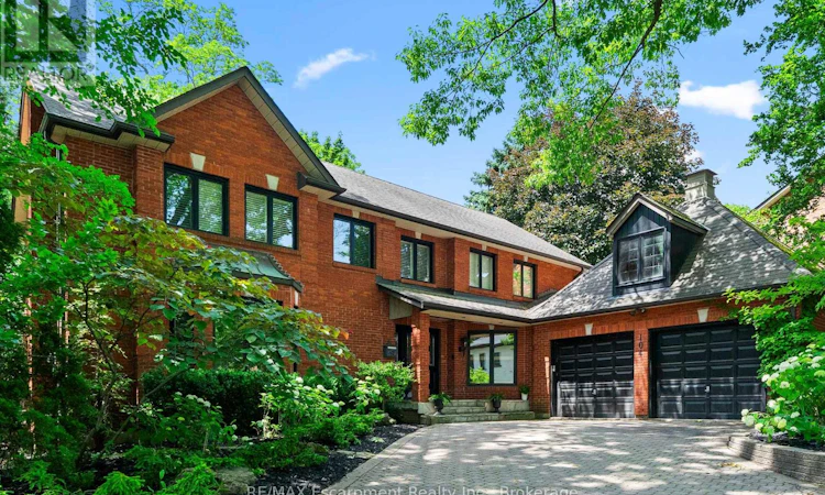 104 Whittington Place