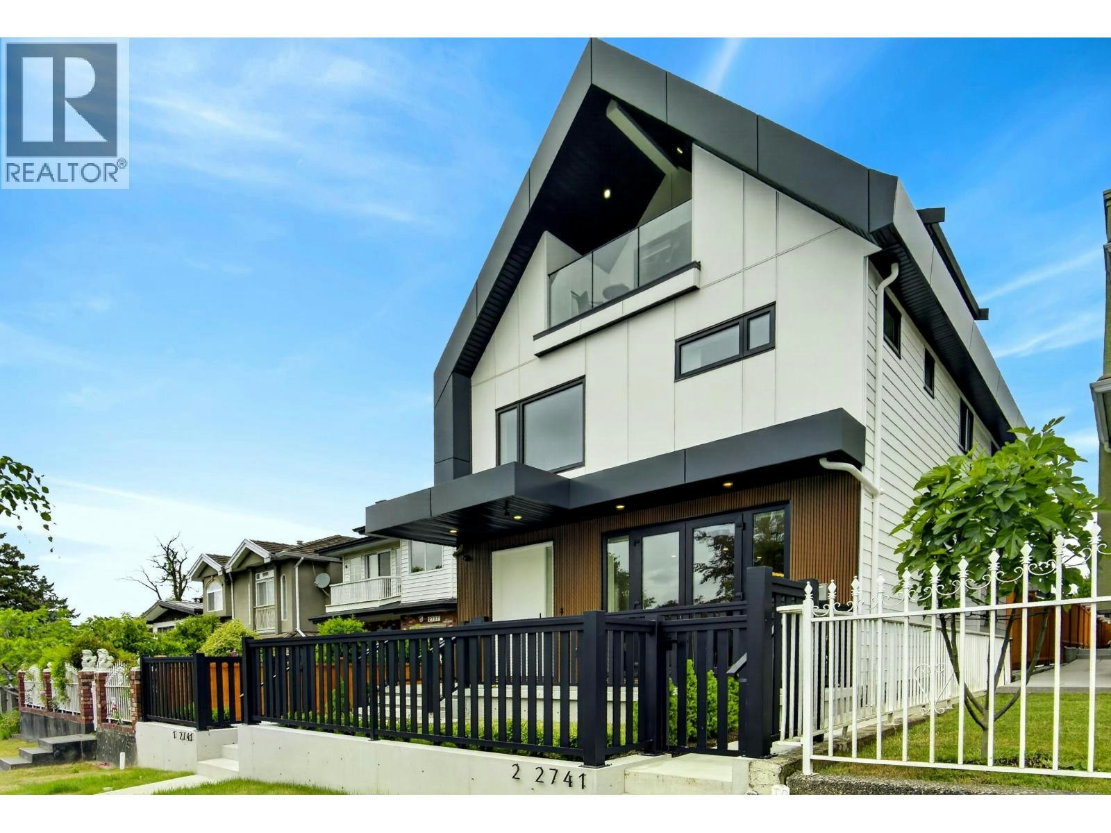 1-2741 E 7th Avenue, Vancouver, BC, V5M 1T8