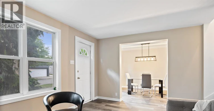 2123 Ontario Street, Windsor, ON, N8Y 1N4 - 2