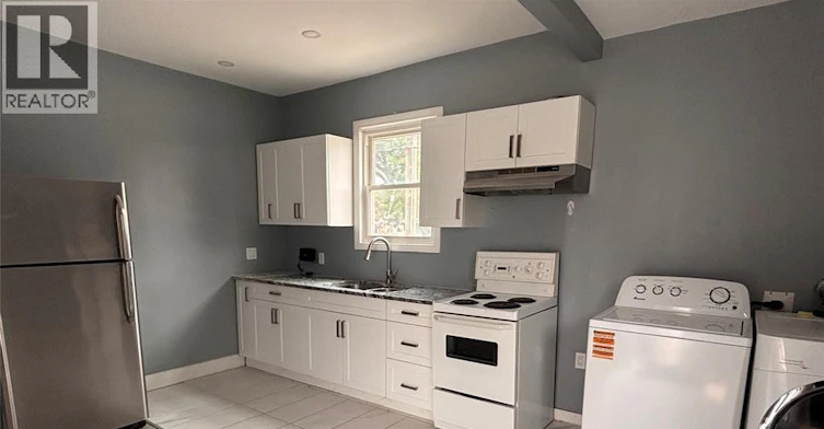 637 Tuscarora, Windsor, ON, N9A 3M3 - 2