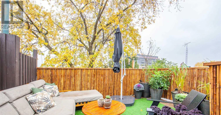 UPPER-185 Strathmore Boulevard, Toronto, ON, M4J 1P4 - 16