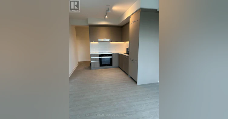 315-8188 Yonge Street, Vaughan, ON, L4J 1W5 - 4