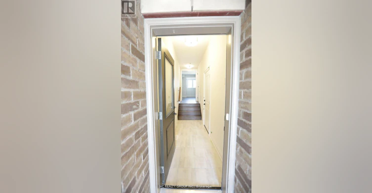 4245 Major Mackenzie Drive E, Markham, ON, L6C 3L5 - 3