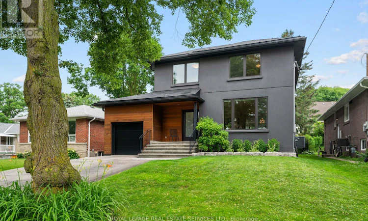 8 Firwood Crescent