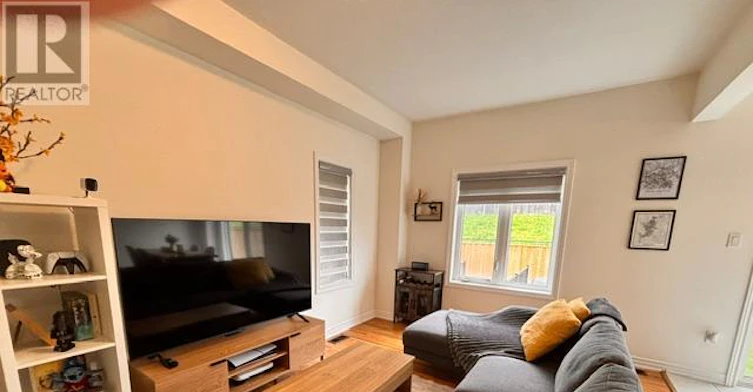 33 Bilanski Farm Road, Brantford, ON, N3S 0J7 - 2