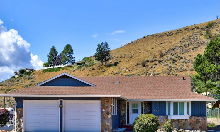 2402 Parkview Drive