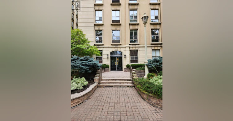 211-88 Charles Street E, Toronto, ON, M4Y 2W7
