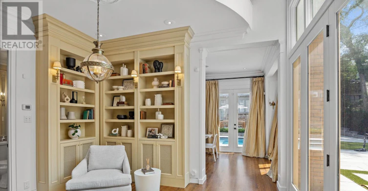 103 Dunloe Road, Toronto, ON, M5P 2T7 - 4