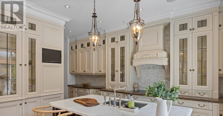 103 Dunloe Road, Toronto, ON, M5P 2T7 - 7