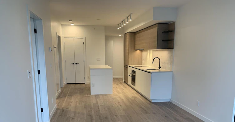 512-13428 105 Avenue, Surrey, BC, V3T 0S6 - 2