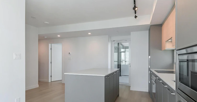 2404-13725 George Junction, Surrey, BC, V3T 4Y3 - 7