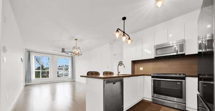 211-15168 33 Avenue, Surrey, BC, V3Z 0N7 - 14