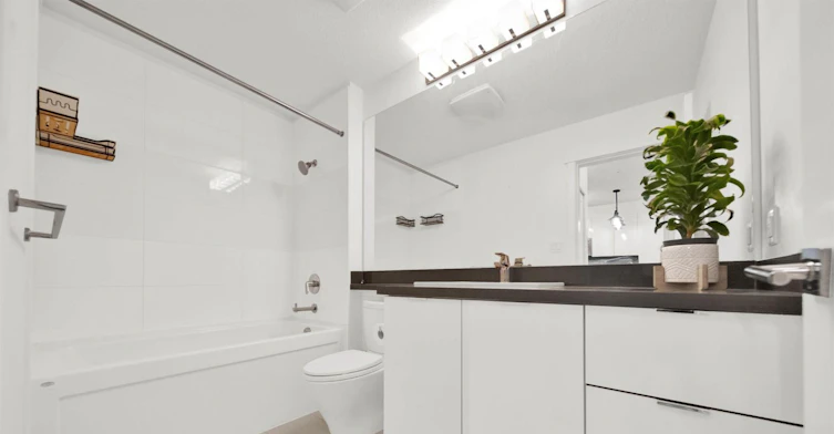 211-15168 33 Avenue, Surrey, BC, V3Z 0N7 - 5