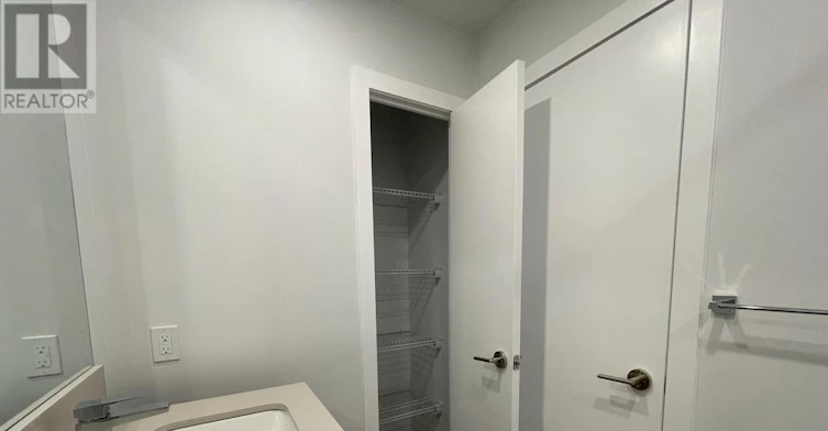 4504-430 Square One Drive, Mississauga, ON, L5B 0L6 - 5