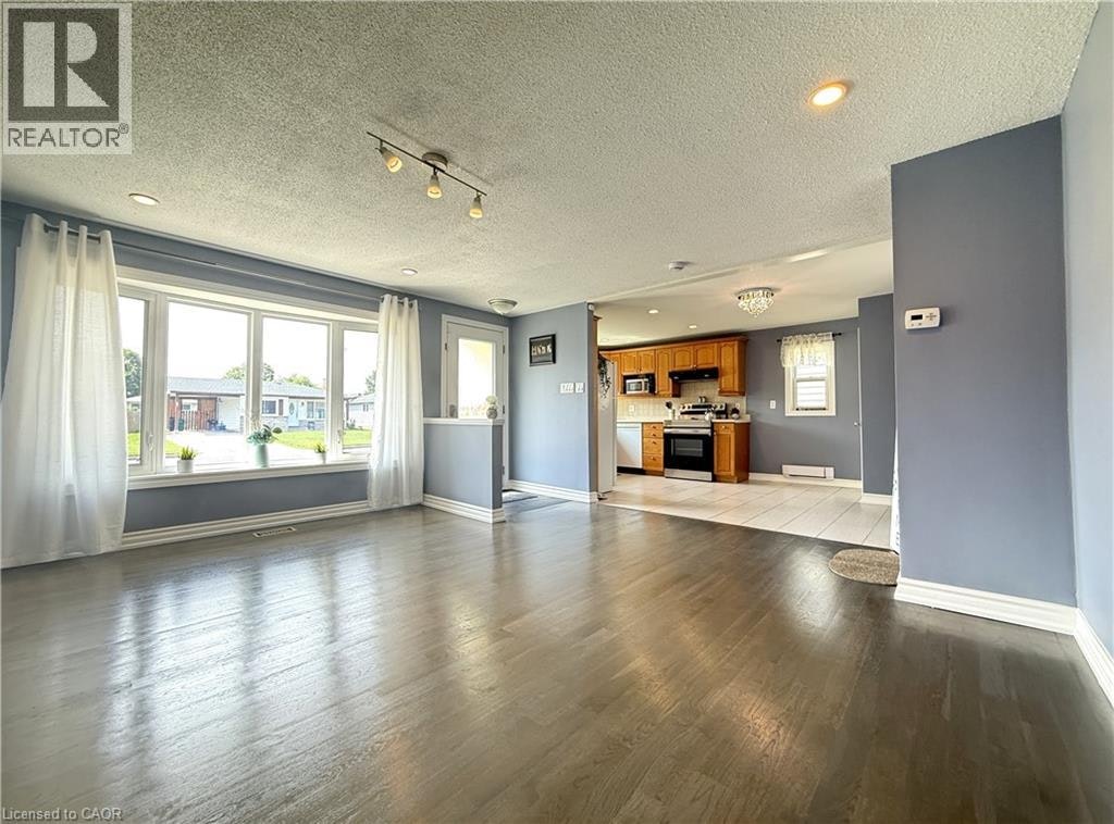Upper-66 Belwood Crescent, Kitchener, ON, N2C 1Z3 - 5