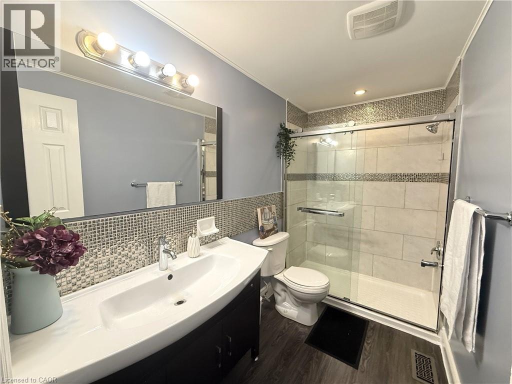 Upper-66 Belwood Crescent, Kitchener, ON, N2C 1Z3 - 7
