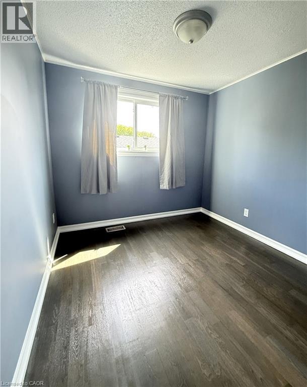 Upper-66 Belwood Crescent, Kitchener, ON, N2C 1Z3 - 6