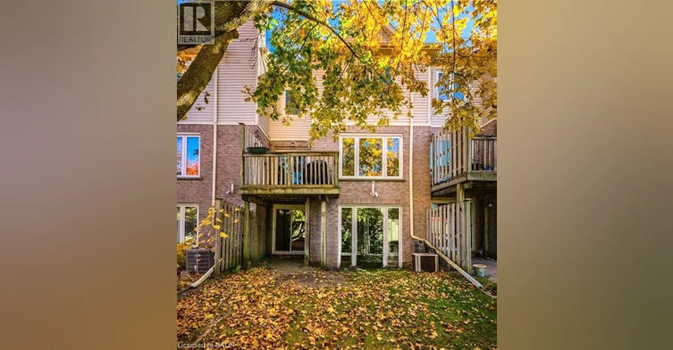 13-365 Bennington Gate, Waterloo, ON, N2T 2L1 - 13