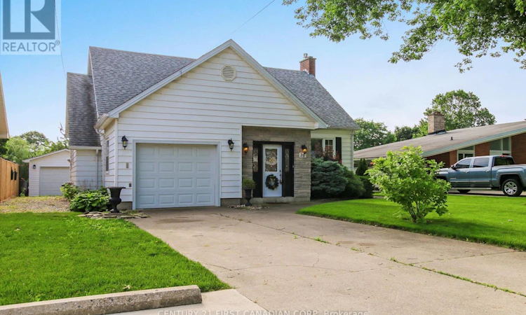 26 Grand Avenue