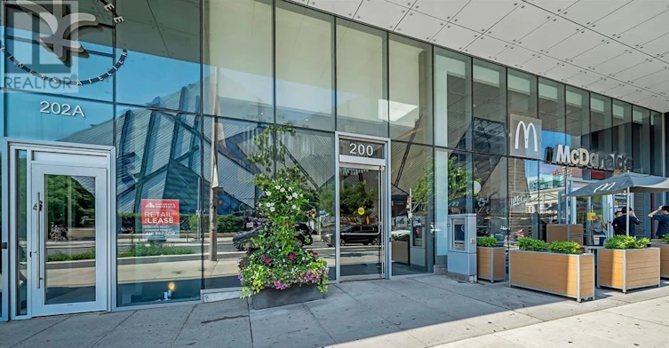 904-200 Bloor Street W, Toronto, ON, M5S 0B1 - 2