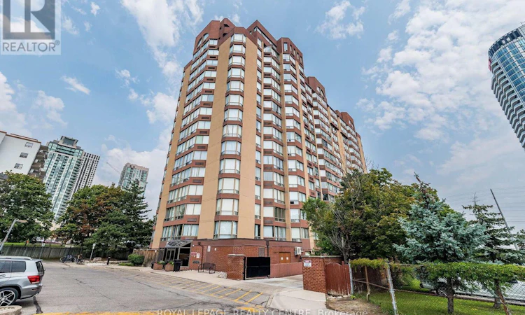 807-25 Fairview Road W