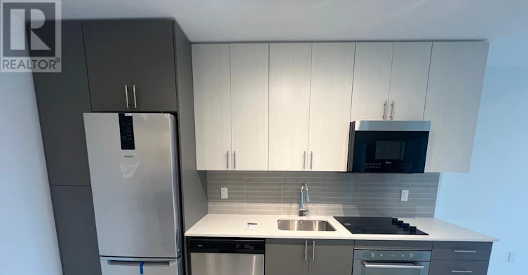 320-415 Main Street W, Hamilton, ON, L8P 1K5 - 3