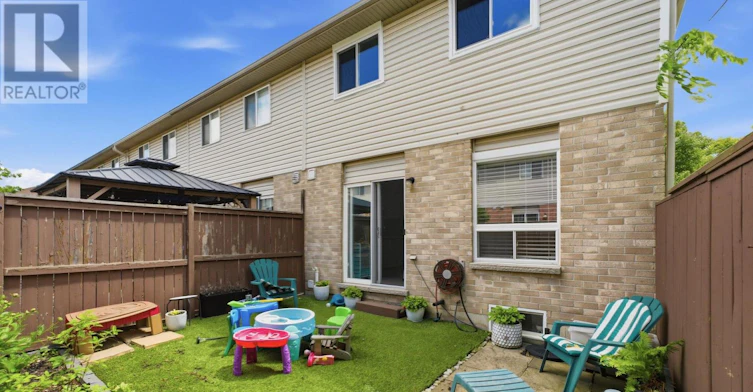 10-39 Pinewoods Drive, Hamilton, ON, L8J 3Z4 - 27