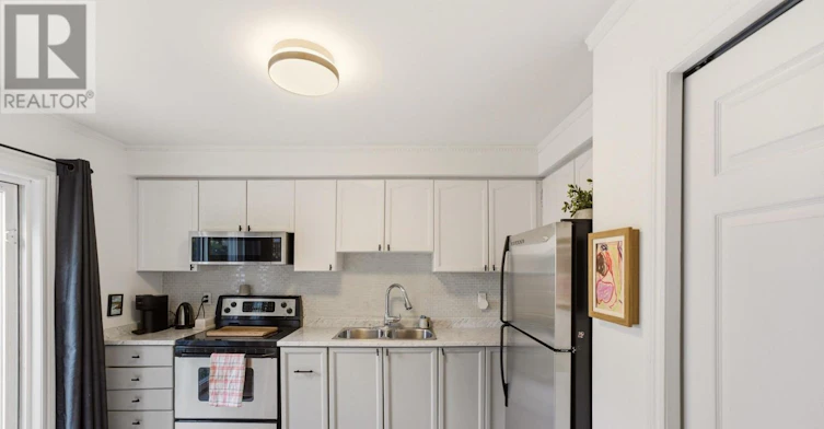 10-39 Pinewoods Drive, Hamilton, ON, L8J 3Z4 - 6