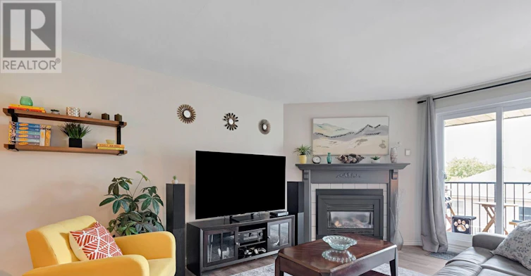 319-733 Deveron Crescent, London, ON, N5Z 4X7 - 4