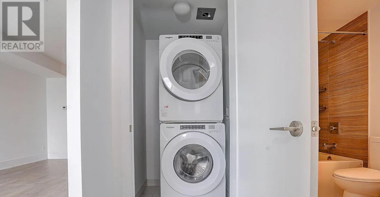 PH01-1 Edgewater Drive, Toronto, ON, M5A 1B9 - 16