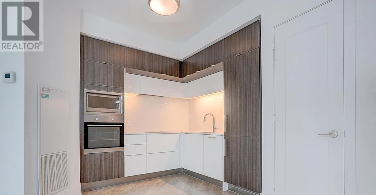PH01-1 Edgewater Drive, Toronto, ON, M5A 1B9 - 32