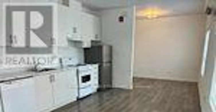 202-377 Church Street, Toronto, ON, M5B 1Z9 - 4