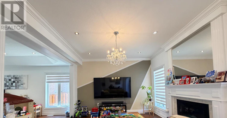 130 Laurendale Avenue, Georgina, ON, L4P 0C4 - 3