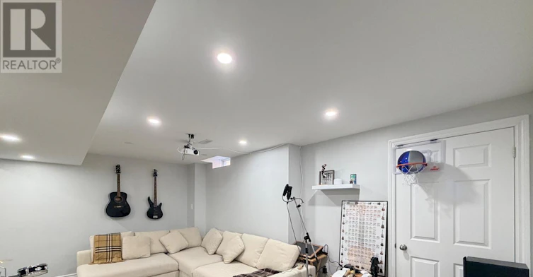 130 Laurendale Avenue, Georgina, ON, L4P 0C4 - 17