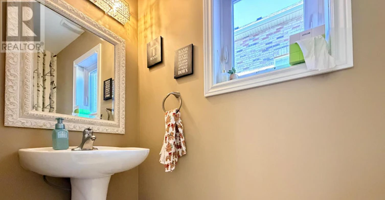 130 Laurendale Avenue, Georgina, ON, L4P 0C4 - 8