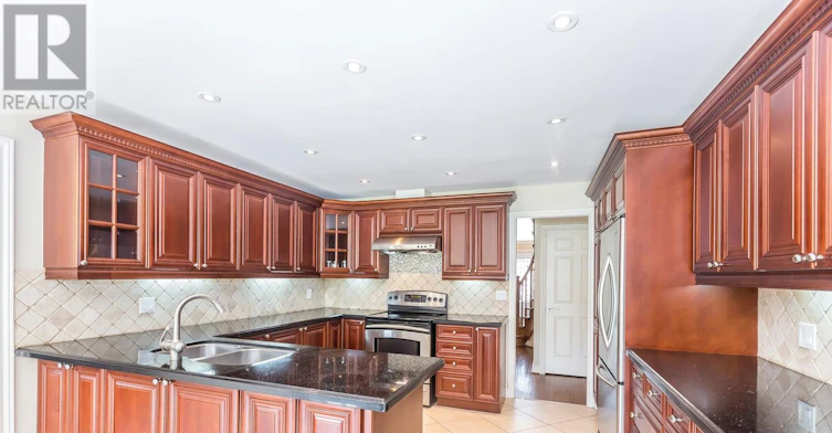 68 Addington Square, Markham, ON, L3R 7M8 - 3