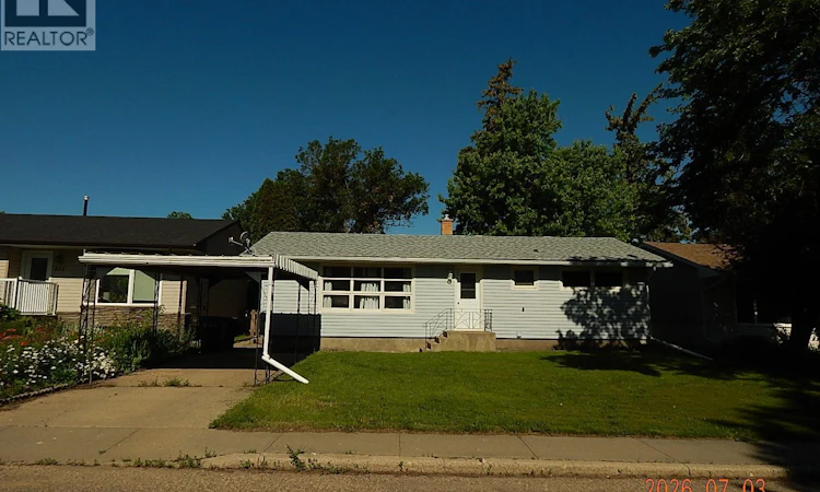 710 3rd Street E
