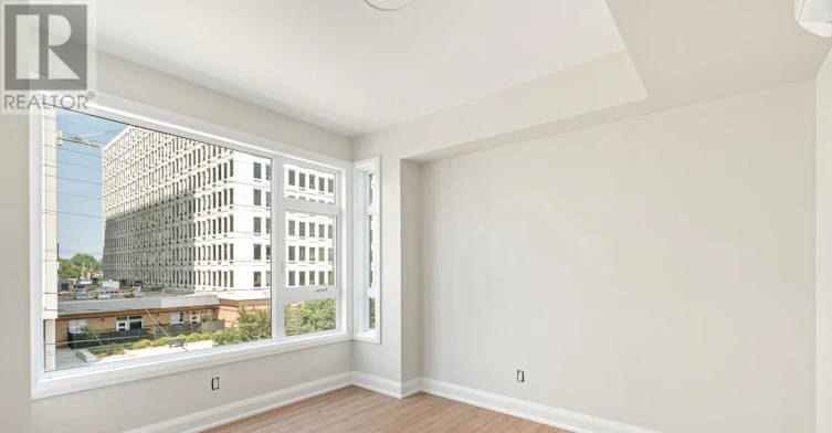 301-10 Mcarthur Avenue, Ottawa, ON, K1L 6R2 - 11