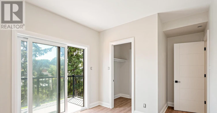 203-10 Mcarthur Avenue, Ottawa, ON, K1L 6R2 - 13