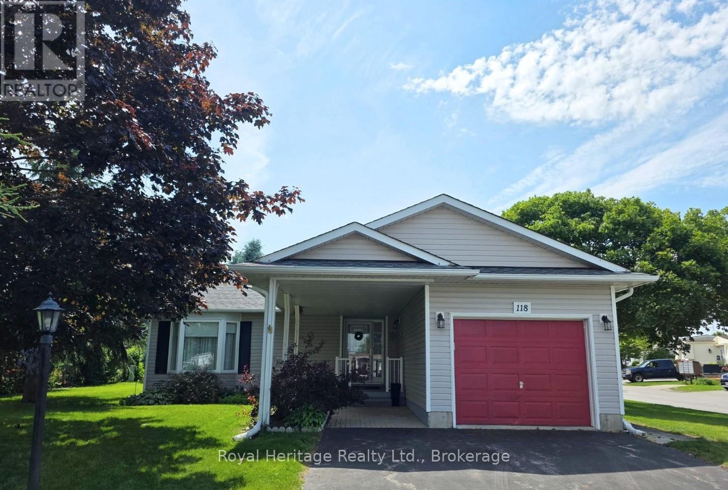 118 Bluffs Road, Clarington, ON, L1B 1A8