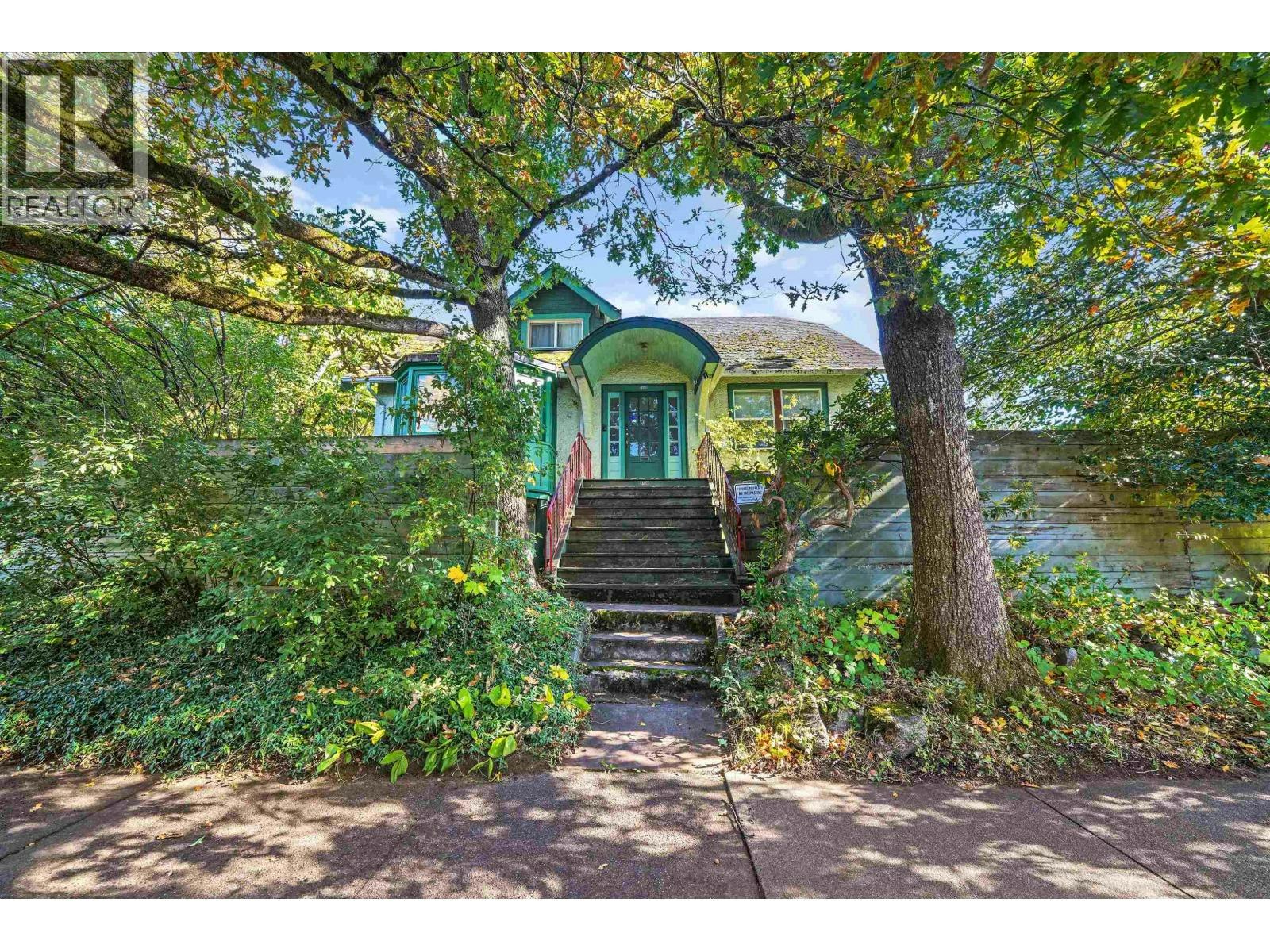 3500 Ash Street, Vancouver, BC, V5Z 3E7