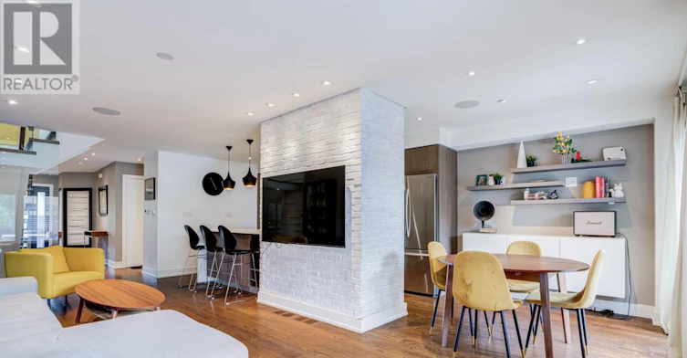 30 Queensmill Court, Richmond Hill, ON, L4B 1N2 - 9
