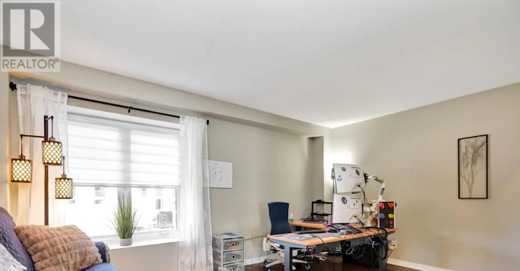53 Thornbury Crescent, Ottawa, ON, K2G 6C5 - 5
