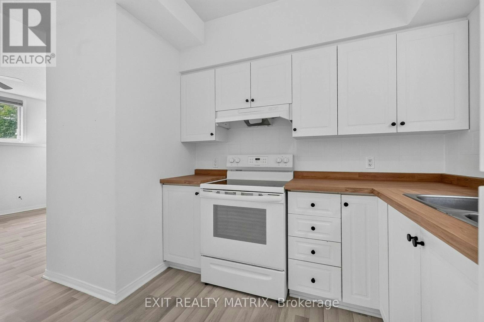 B-239 Stiver Street, Russell, ON, K4R 1G9 - 4