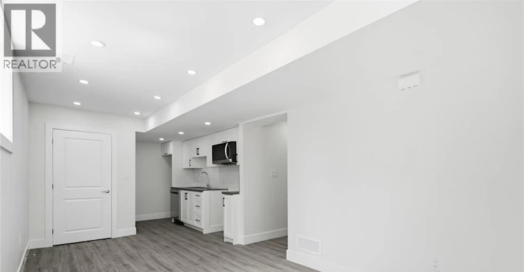 LOWER-2490 George Avenue, Windsor, ON, N8W 4M5 - 7
