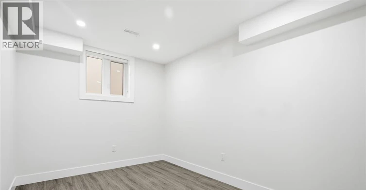 LOWER-2490 George Avenue, Windsor, ON, N8W 4M5 - 9