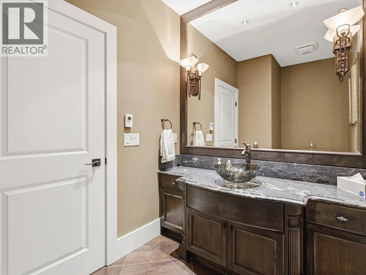 2109 Capistrano Drive, Kelowna, BC, V1V 2N1 - 38