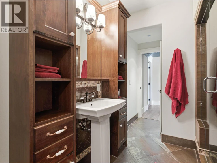 2109 Capistrano Drive, Kelowna, BC, V1V 2N1 - 60