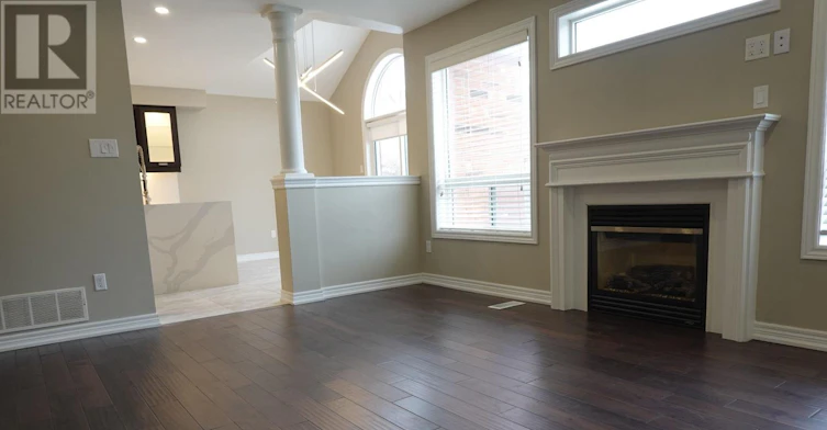 36 Vipond Road, Whitby, ON, L1M 2P2 - 6